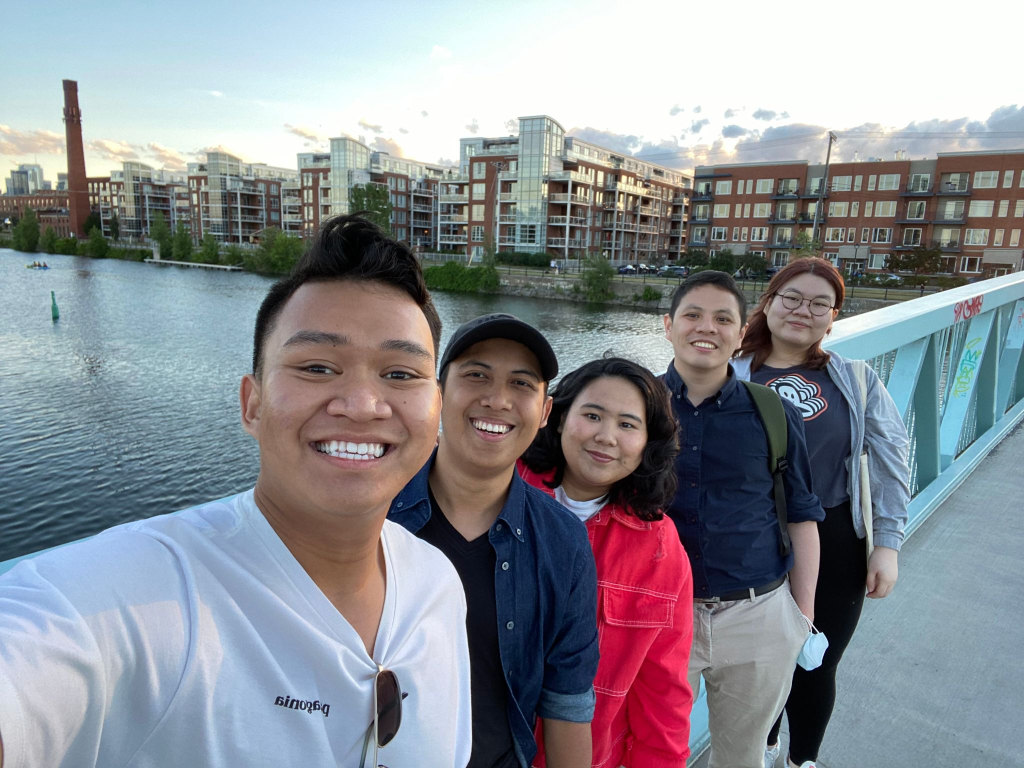Persatuan Mahasiswa Indonesia di Kanada (PERMIKA) Montreal’s executive members, 2020-2021 at Canal Lachine, Montreal, Canada. Absolute best team to work with!