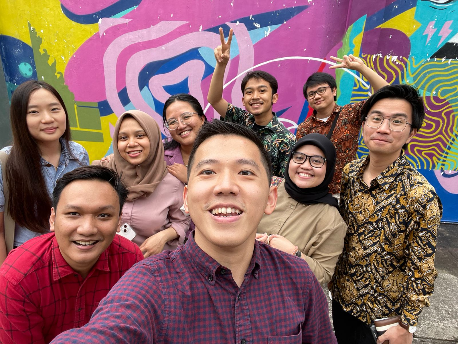 Beberapa anggota tim 2021/2022 saat berkesempatan bertemu di Jakarta
