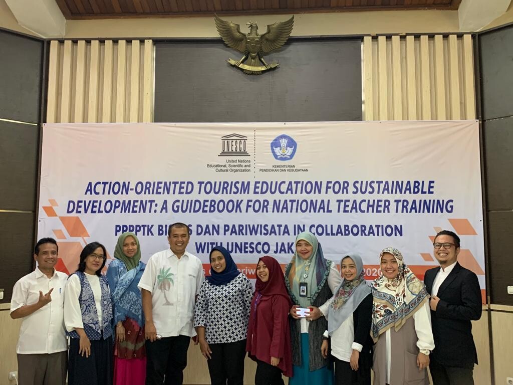 Pengalaman magang di UNESCO Jakarta saat jeda musim panas di tahun 2019. Sumber: Dokumentasi pribadi